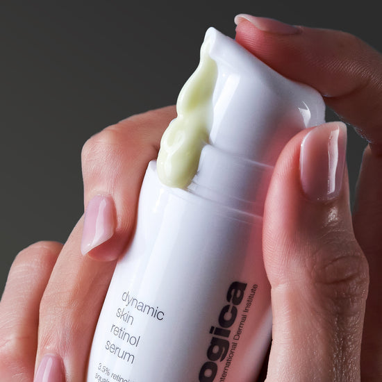 hand holding dynamic skin retinol serum